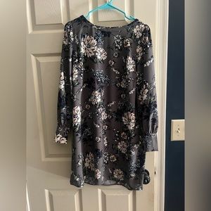 Beautiful Loft shift dress